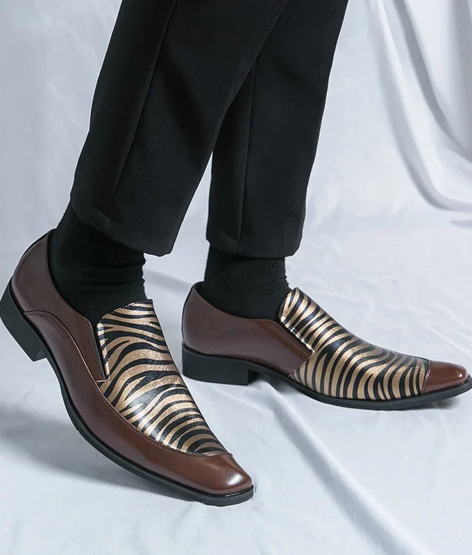 New Microfiber Leather Shoesfor Men Fashion Formal Oxford Shoes Black Brown Pointed Man Office Dress Wedding Party Loafers